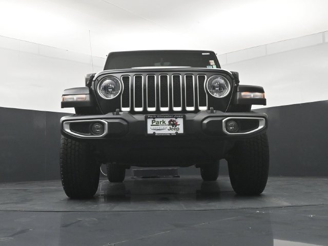 Used 2022 Jeep Wrangler Unlimited Sahara w/ Cold Weather Group AWD/4WD image 19