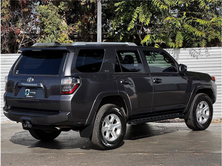 Used 2022 Toyota 4Runner SR5 Premium w/ Moonroof Package AWD/4WD image 12