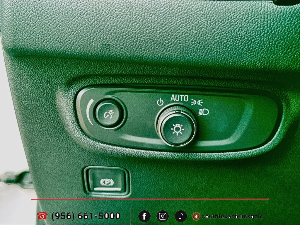 Used 2024 GMC Terrain SLE w/ Driver Convenience Package FWD image 20