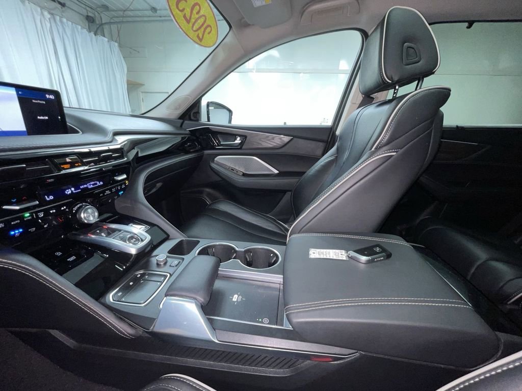 Used 2023 Acura MDX SH-AWD w/ Advance Package image 24