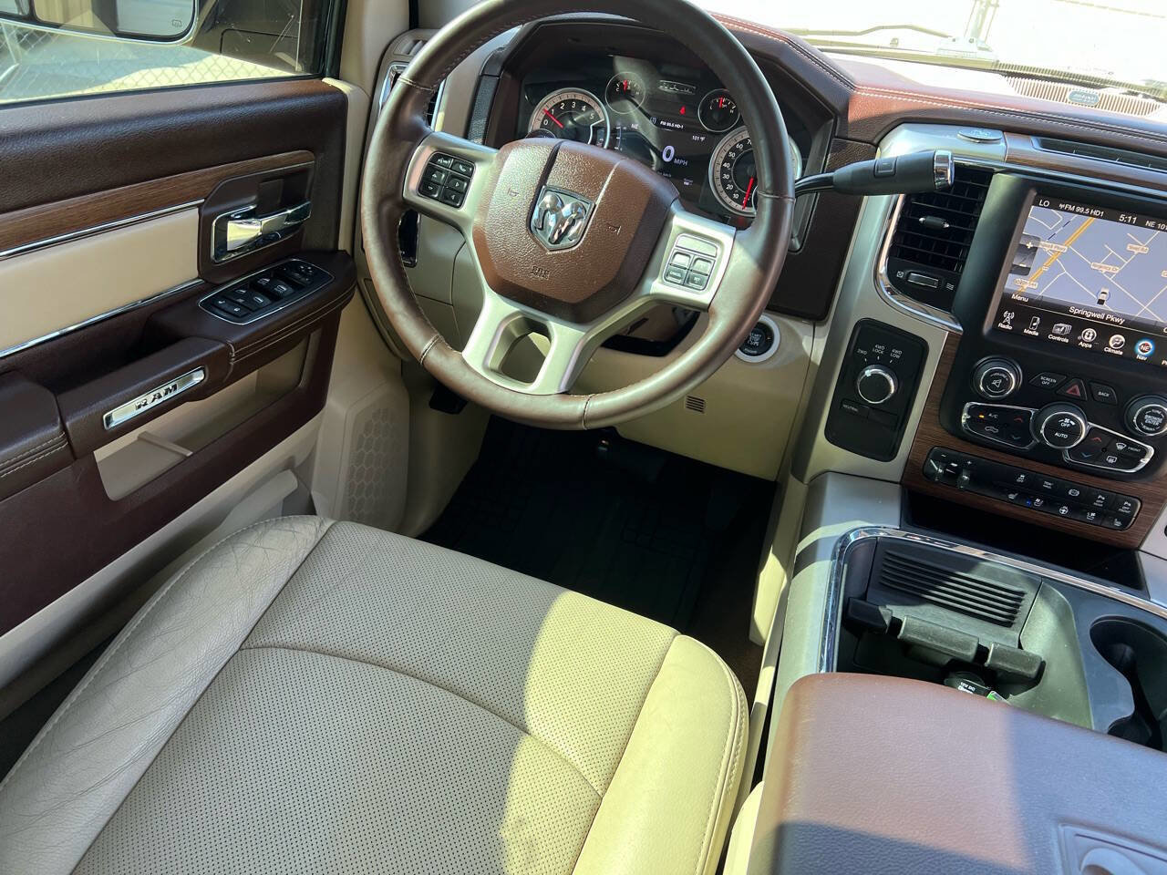 Used 2016 RAM 2500 Laramie w/ Convenience Group image 35