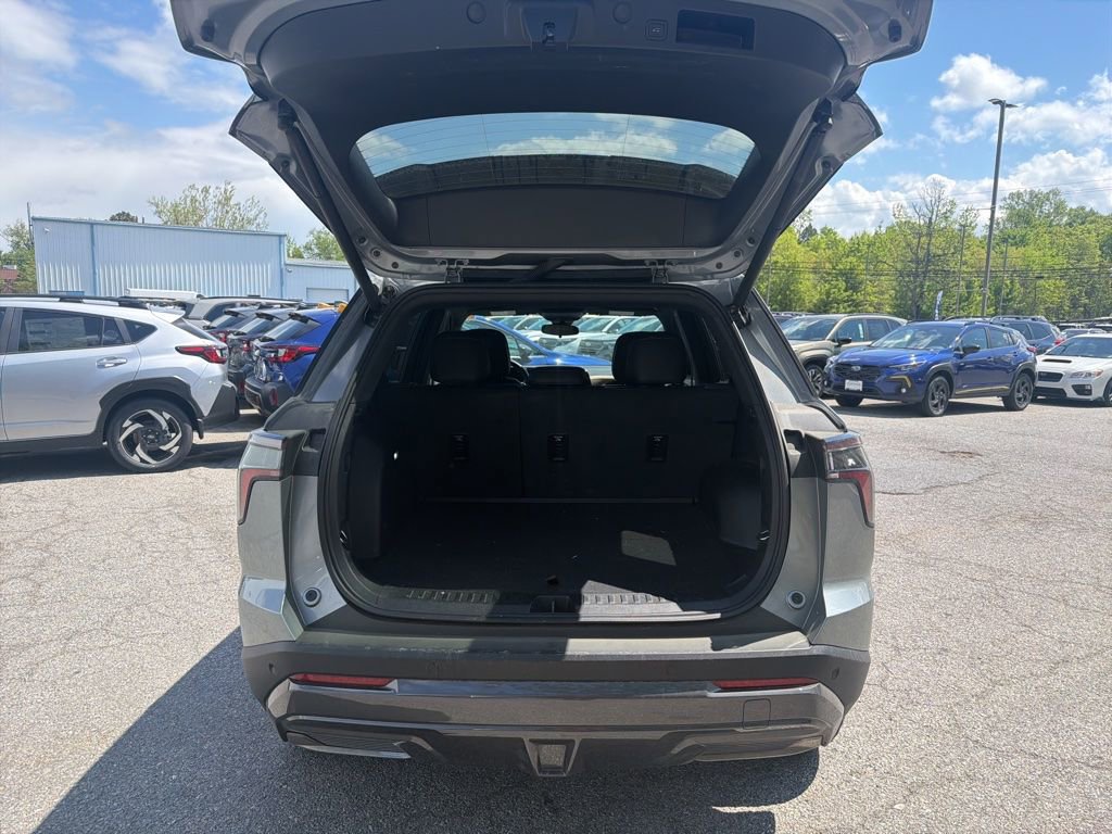Used 2025 Chevrolet Equinox ACTIV FWD image 7