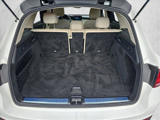 Used 2021 Mercedes-Benz GLC 300 4MATIC image 12