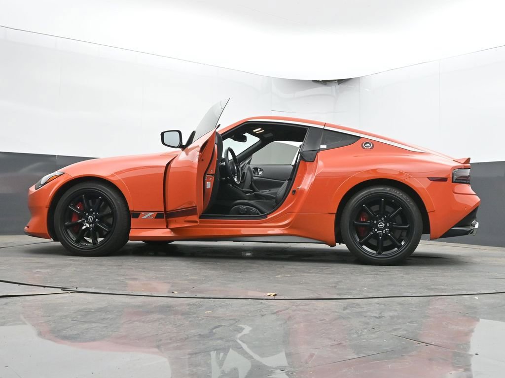 Used 2024 Nissan Z Performance w/ Heritage Edition RWD image 76
