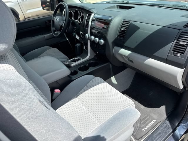 Used 2010 Toyota Tundra 4x4 Double Cab image 16