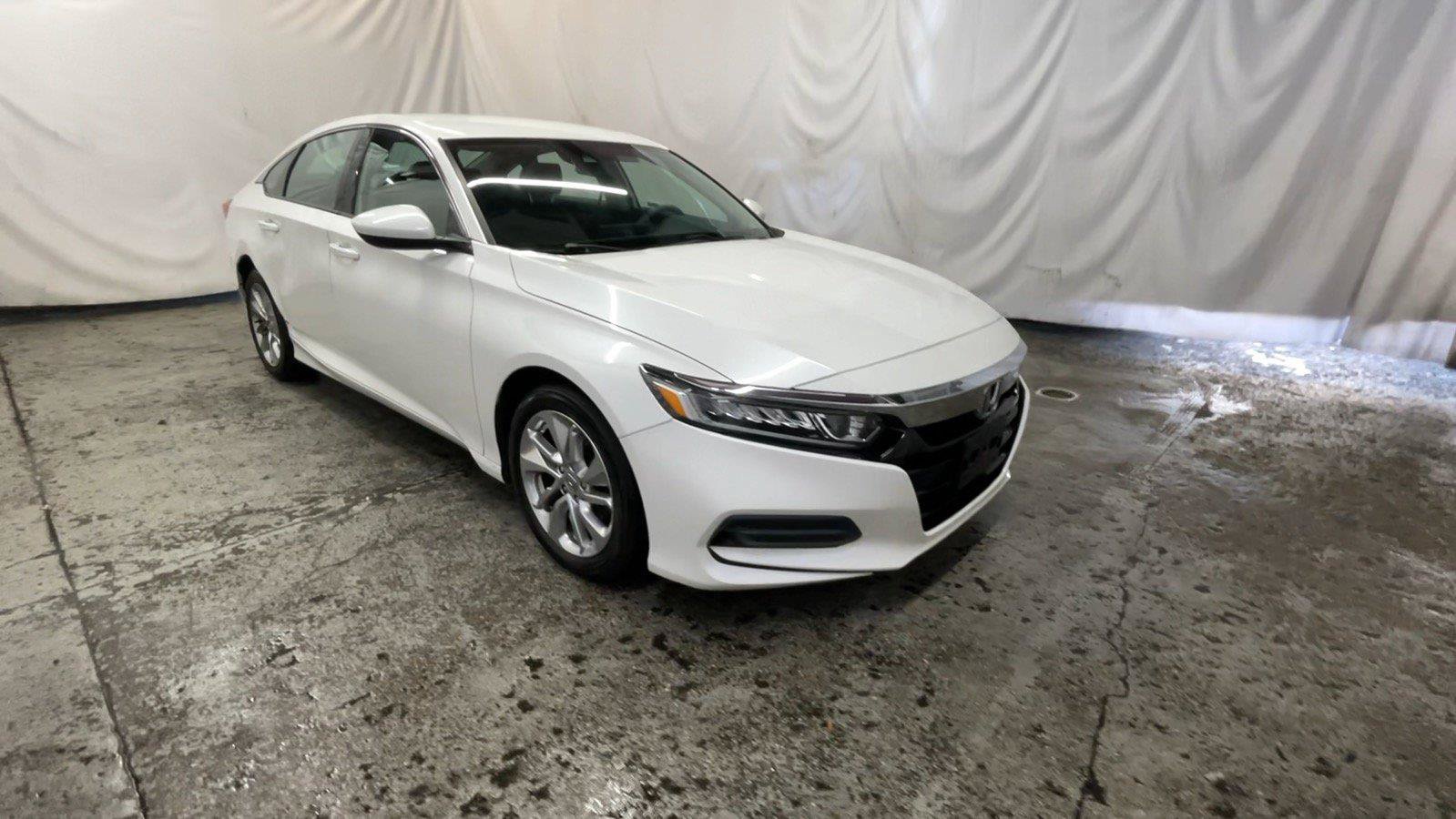 Used 2019 Honda Accord LX image 2