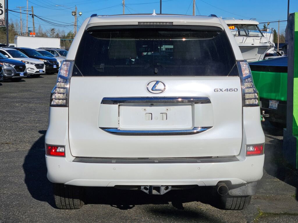 Used 2014 Lexus GX 460 w/ Premium Package image 4