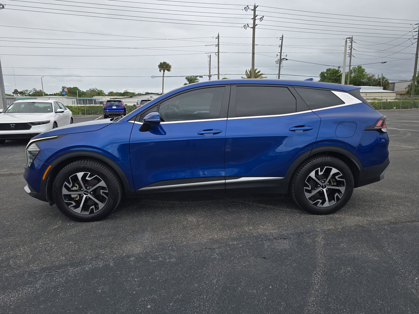 Used 2024 Kia Sportage EX image 6