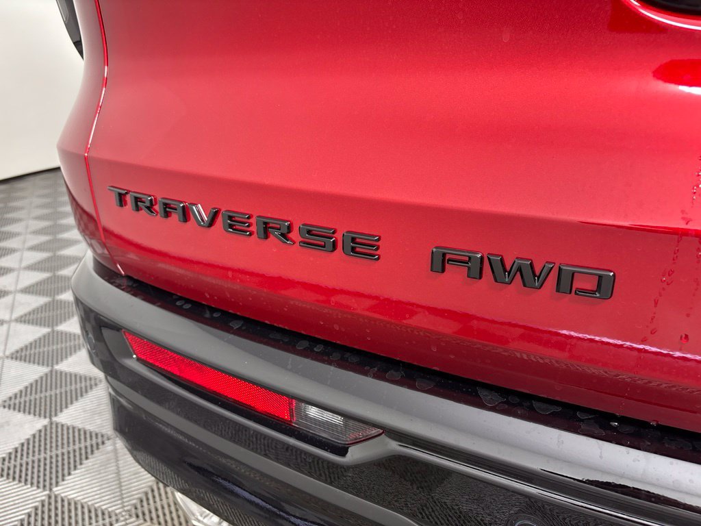 New 2027 Chevrolet Traverse RS w/ LPO, Floor Liner Package AWD/4WD image 24