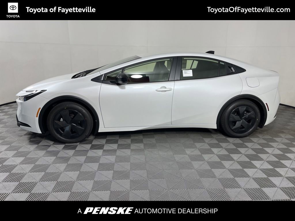 New 2026 Toyota Prius LE image 2