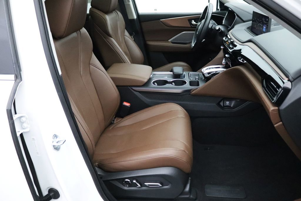 Used 2023 Acura MDX SH-AWD w/ Technology Package image 16