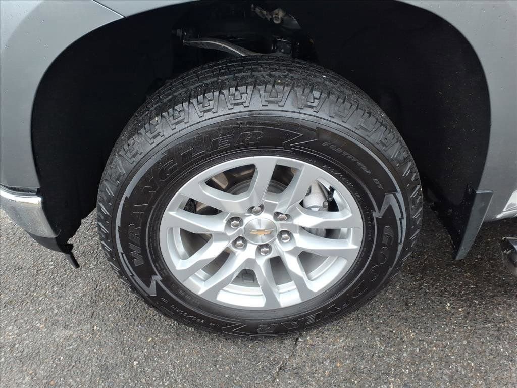 Used 2021 Chevrolet Silverado 1500 LT image 10