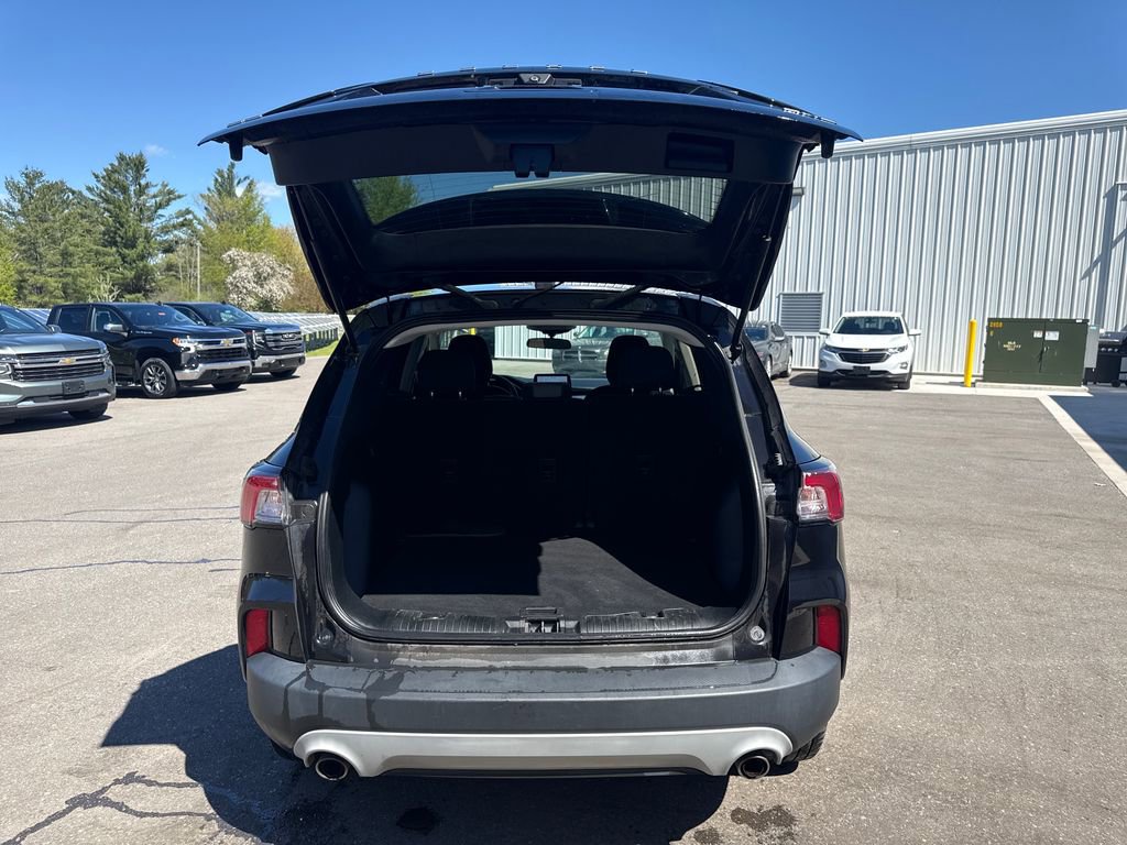 Used 2022 Ford Escape SE w/ Cold Weather Package AWD/4WD image 21