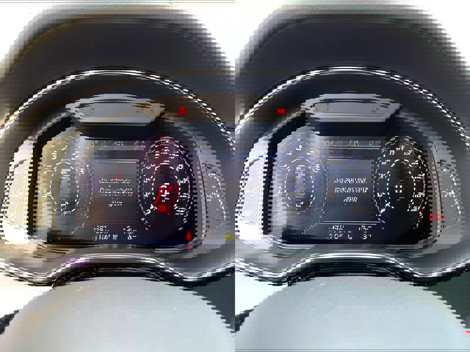 Used 2020 Audi RS Q8 w/ Carbon Optic Package image 22