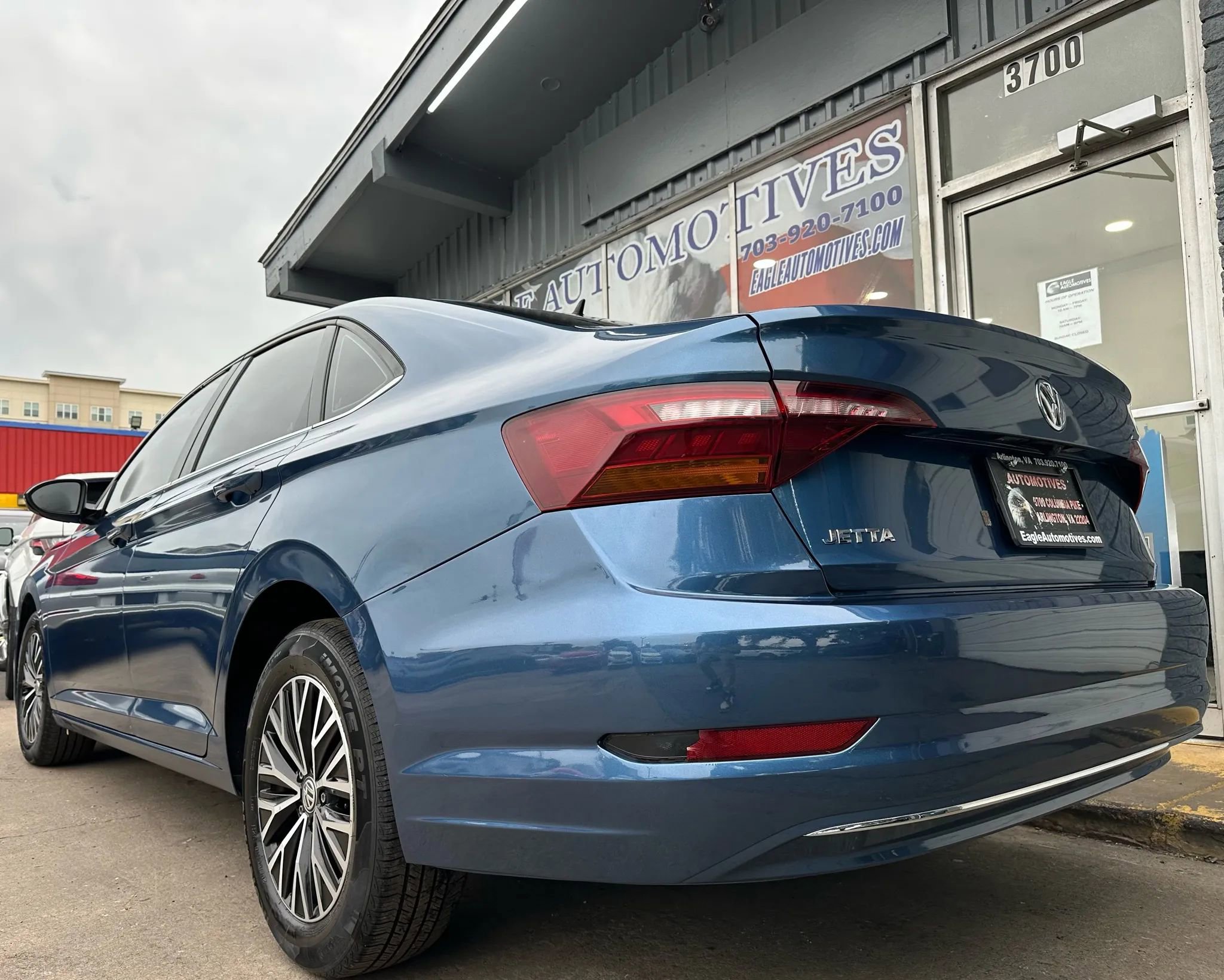 Used 2019 Volkswagen Jetta SE image 3