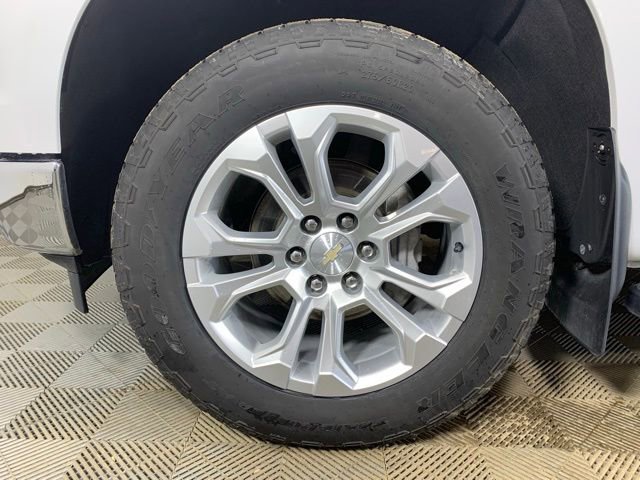 Used 2024 Chevrolet Silverado 1500 LTZ image 30