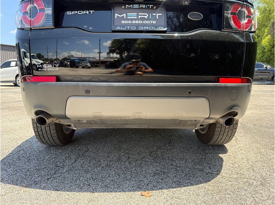 Used 2019 Land Rover Discovery Sport SE AWD/4WD image 17