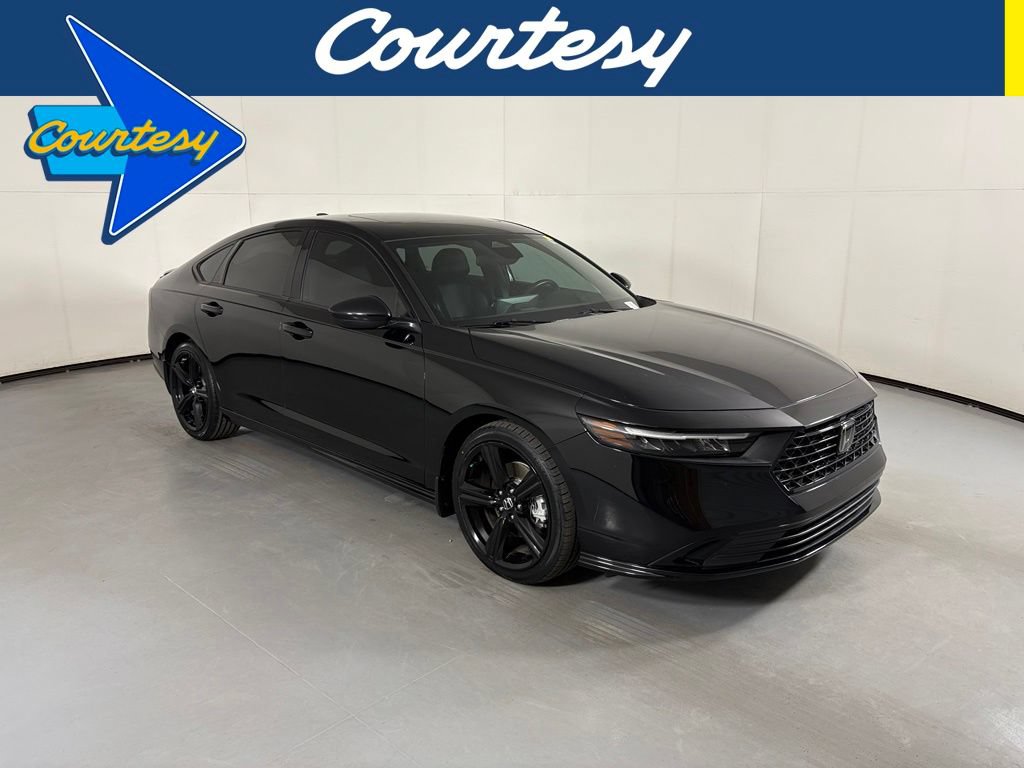 Used 2023 Honda Accord Sport image 1