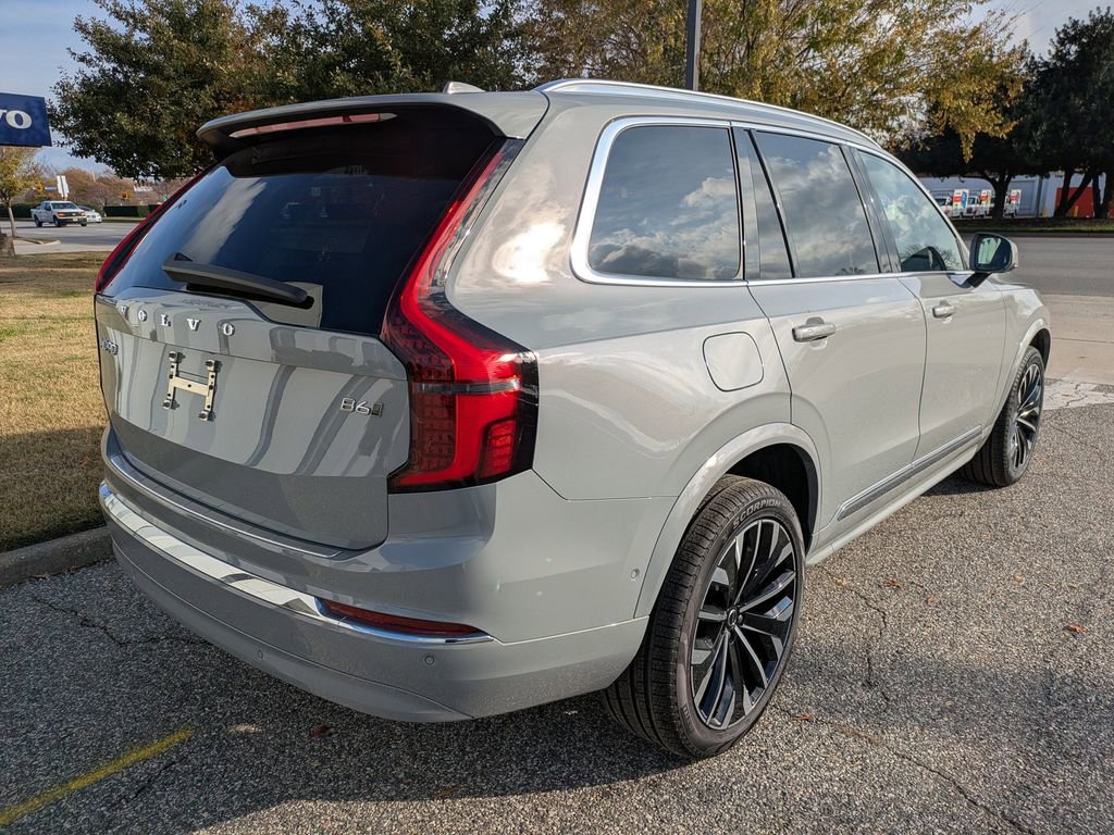 New 2026 Volvo XC90 B6 Plus w/ Protection Package Premier image 4