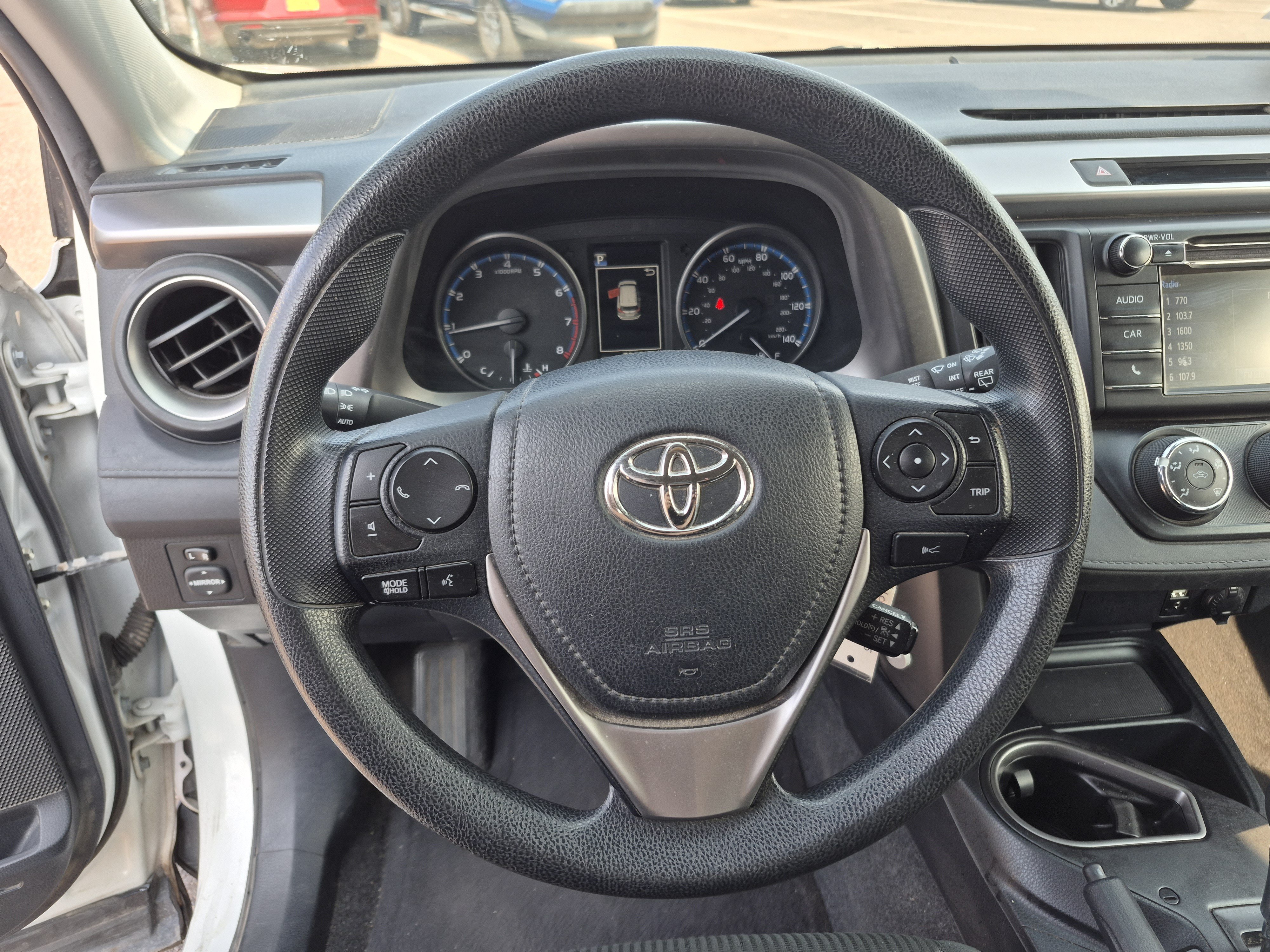 Used 2018 Toyota RAV4 LE w/ Carpet Mat Package AWD/4WD image 9