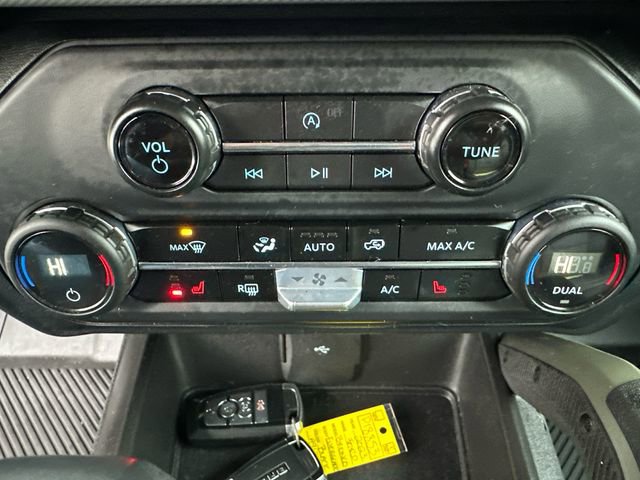 Used 2023 Ford Bronco Everglades image 32