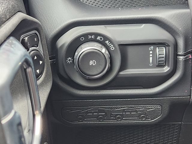 New 2026 Jeep Wrangler Unlimited Rubicon AWD/4WD image 19