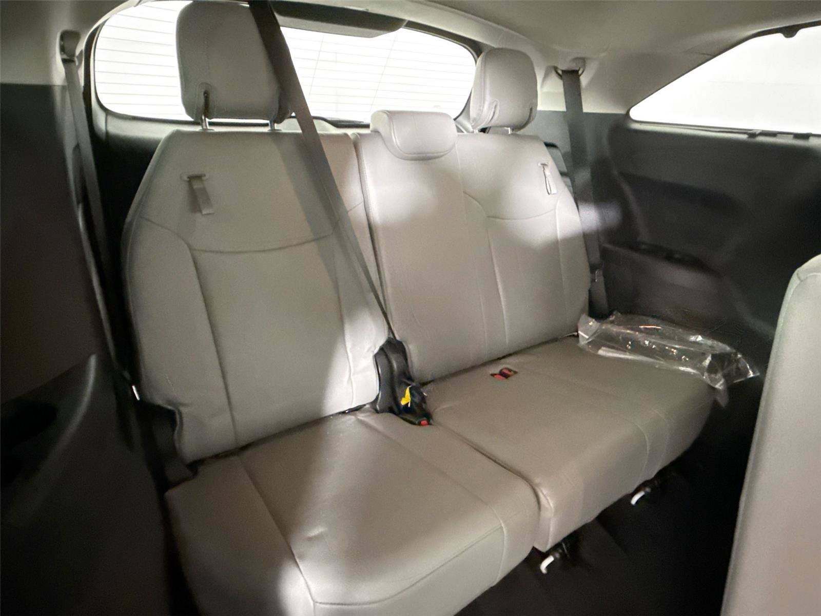 Certified 2026 Toyota Sienna XLE FWD image 41