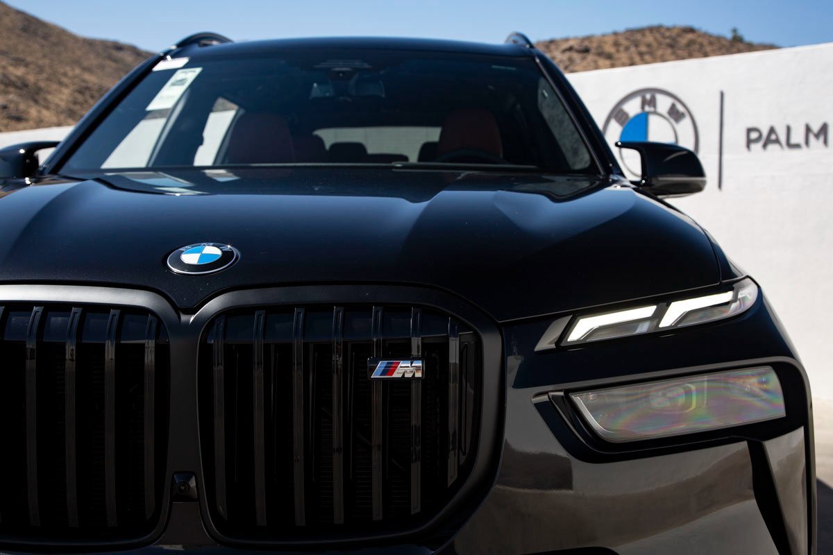 New 2026 BMW X7 M60i image 9