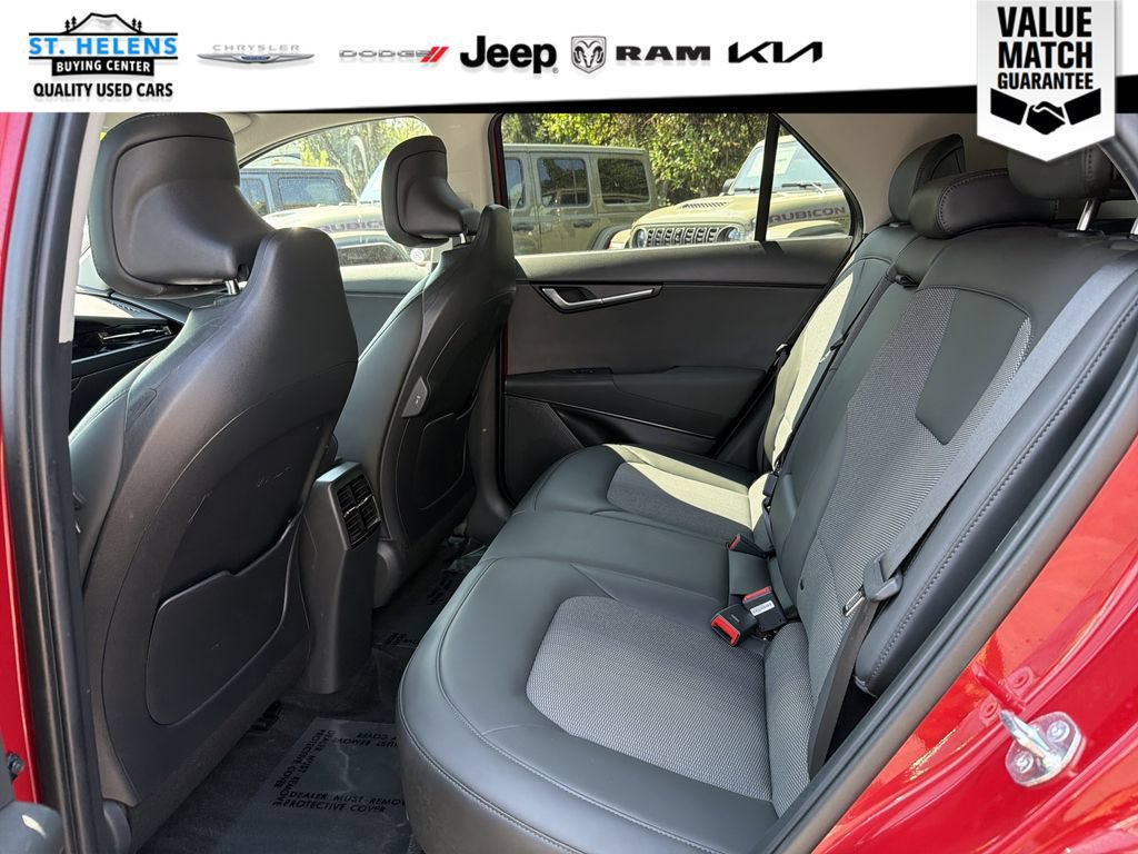 Used 2024 Kia Niro Wind w/ Wind Preserve Package FWD image 20