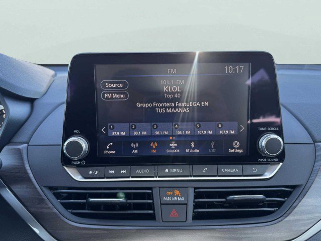 Used 2025 Nissan Altima 2.5 SV image 22