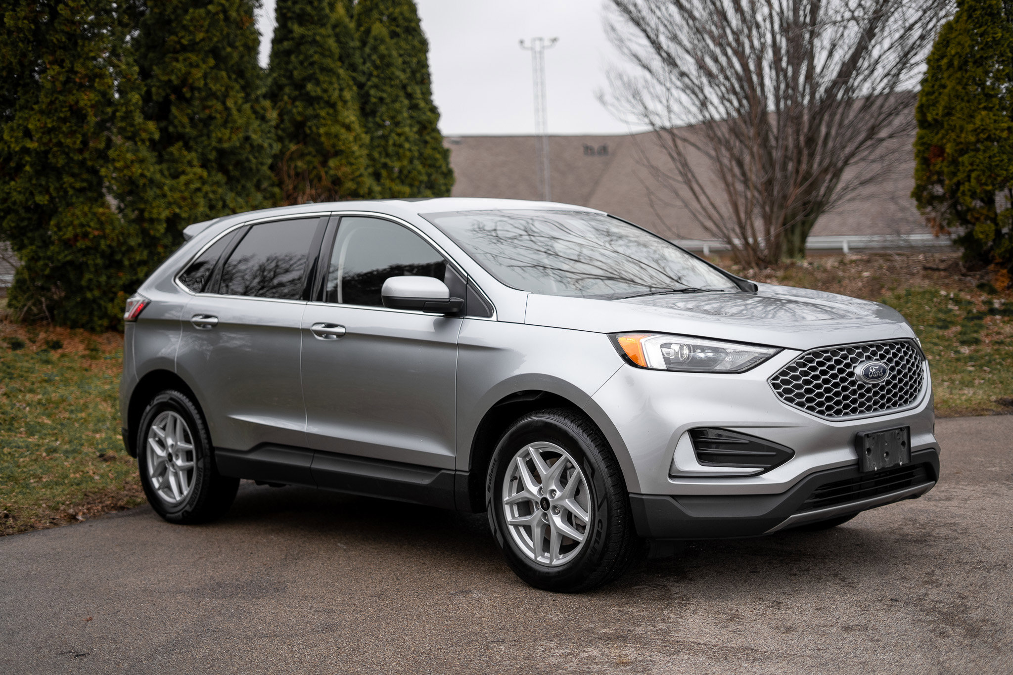Used 2024 Ford Edge SEL image 3