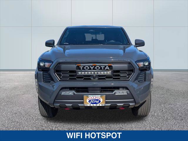 Used 2025 Toyota Tacoma SR5 AWD/4WD image 8