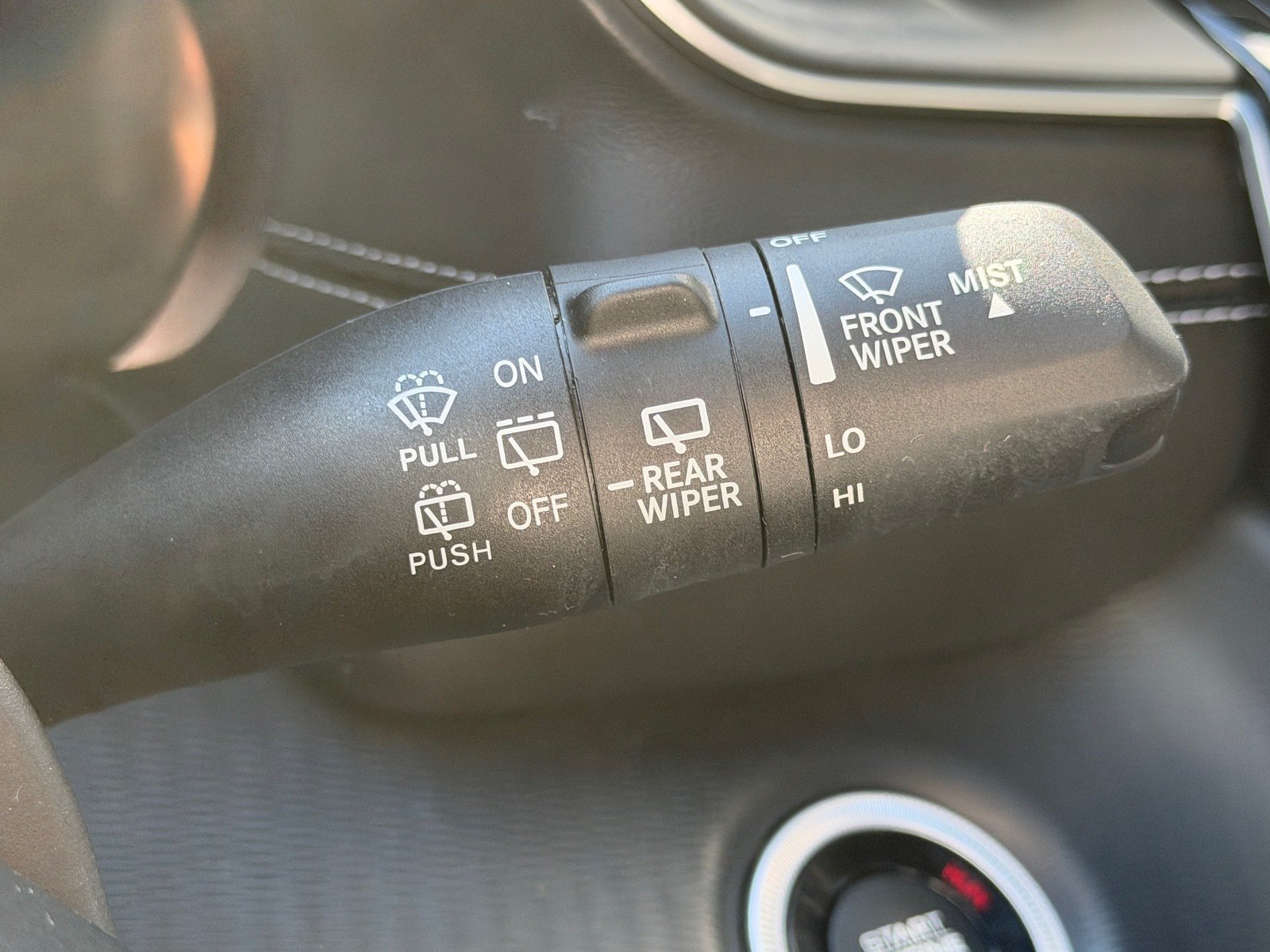 Used 2023 Jeep Grand Cherokee L Laredo RWD image 35