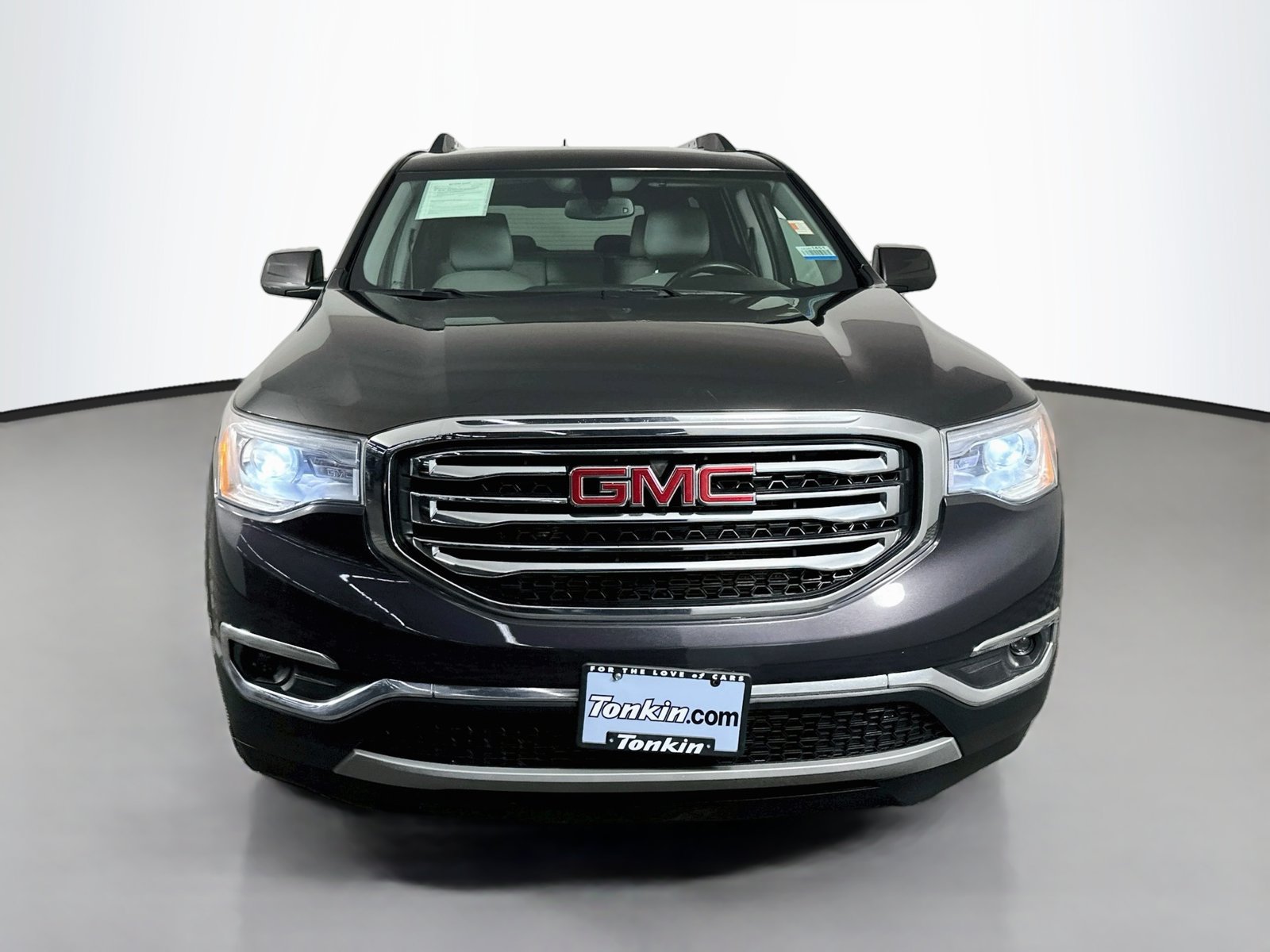 Used 2017 GMC Acadia SLT AWD/4WD image 2