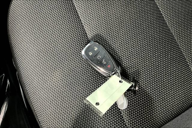 Used 2023 Chevrolet Traverse LT image 10