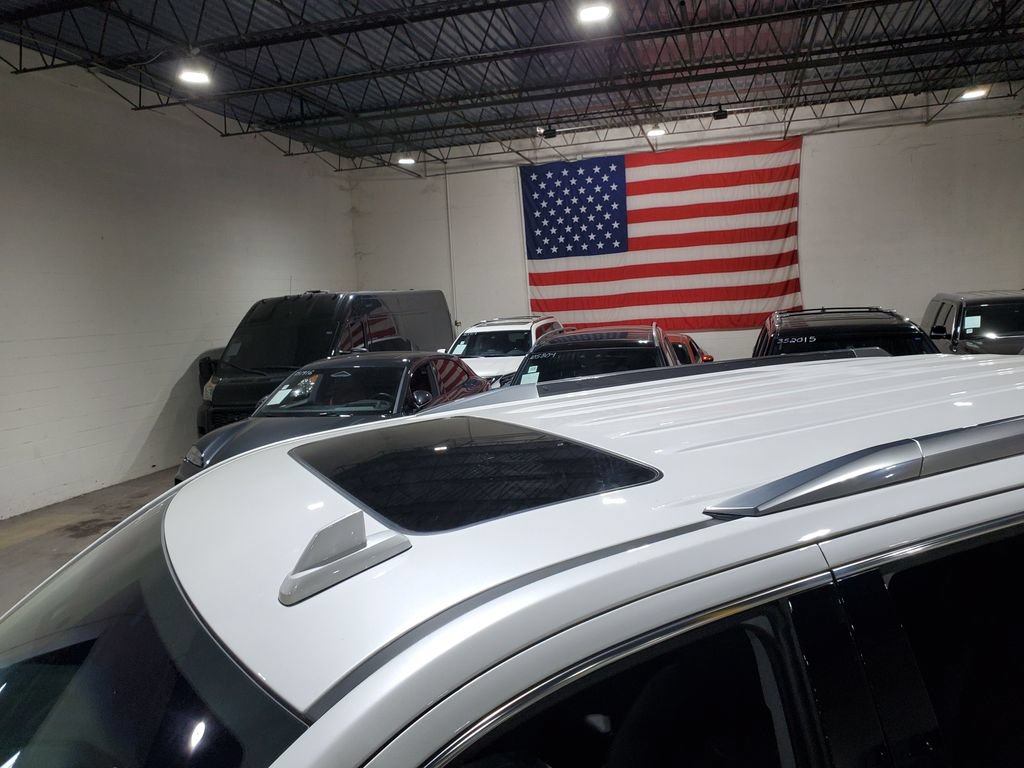Used 2017 Cadillac Escalade Premium Luxury AWD/4WD image 46