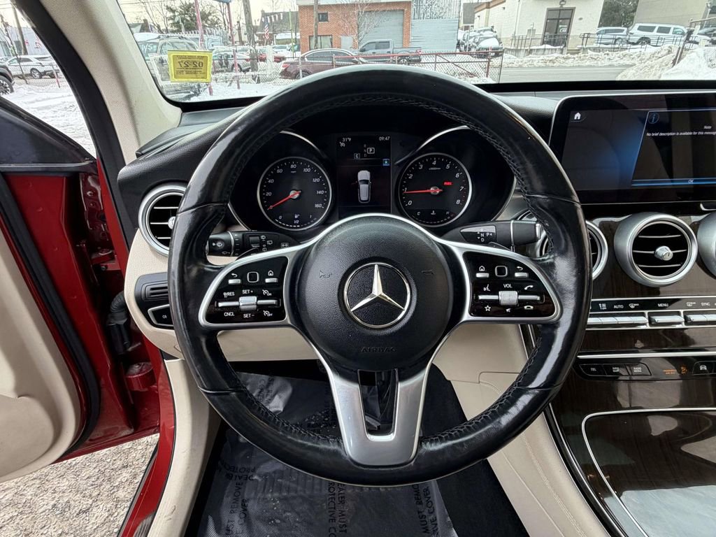 Used 2021 Mercedes-Benz GLC 300 4MATIC image 32