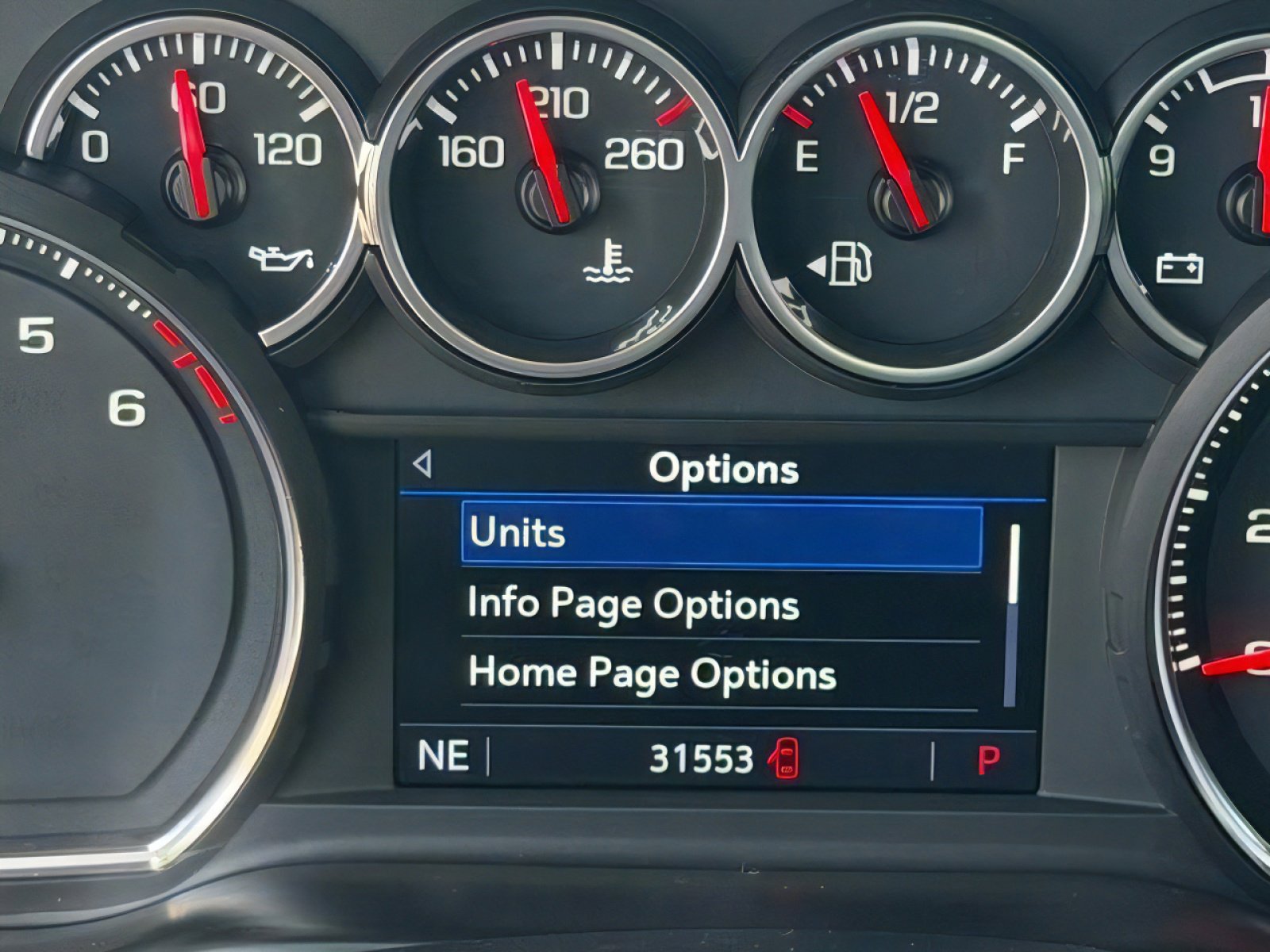 Used 2021 Chevrolet Silverado 1500 LT RWD image 22