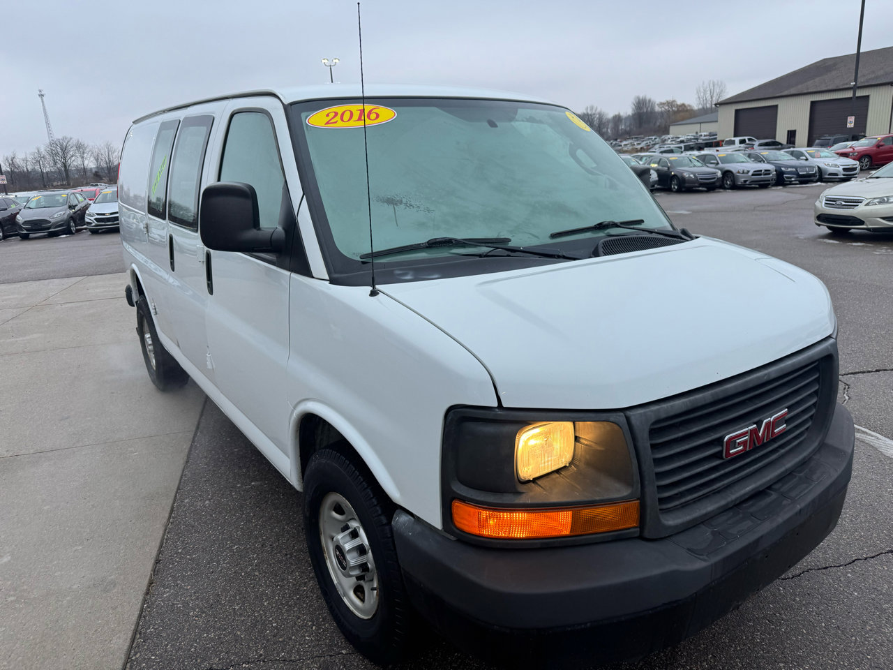 Used 2016 GMC Savana 2500 image 3