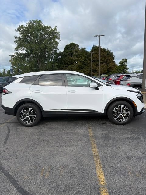Used 2023 Kia Sportage EX AWD/4WD image 7