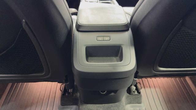 Used 2016 Volvo XC90 T5 Inscription w/ Vision Package AWD/4WD image 22