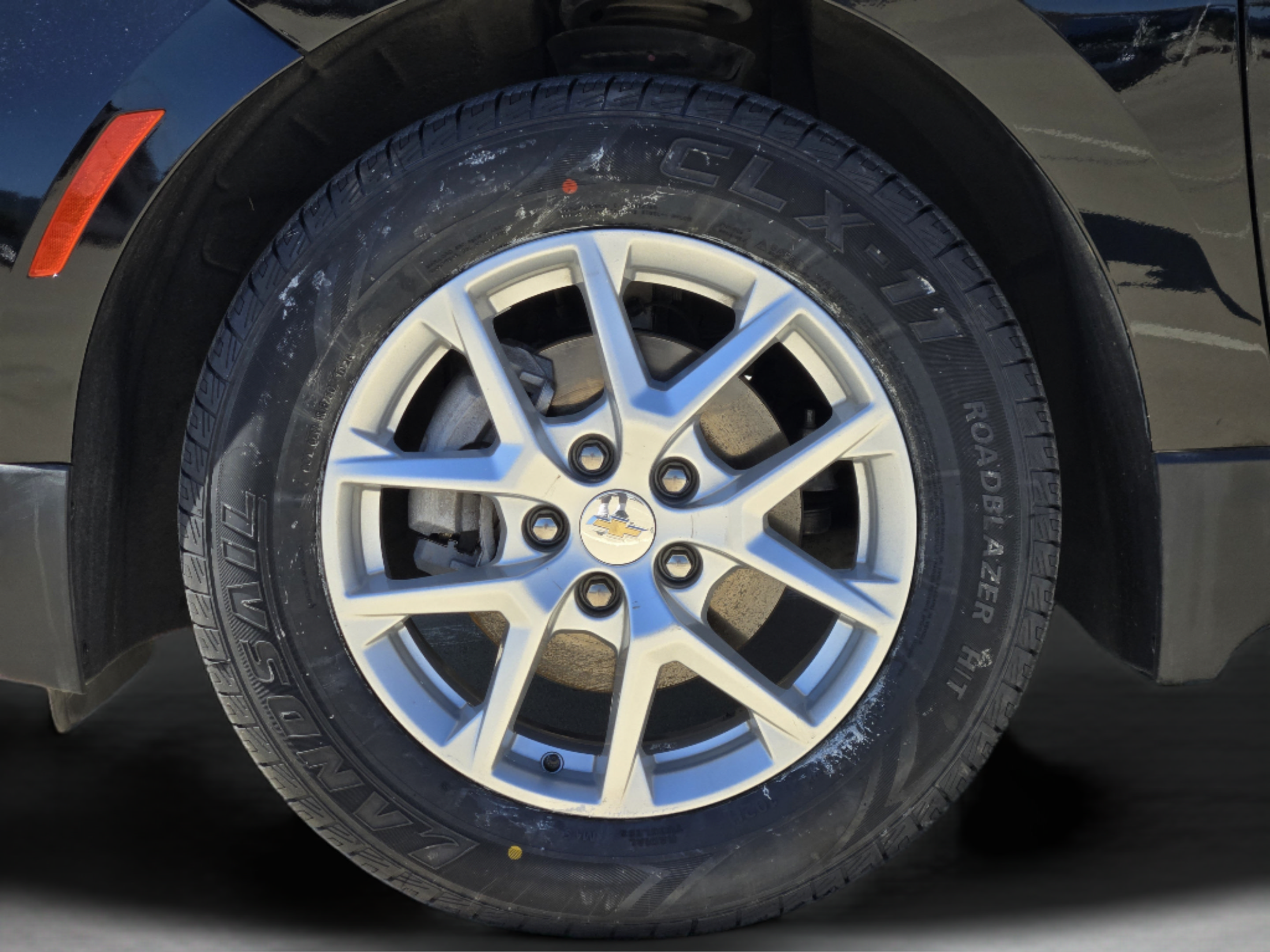 Used 2024 Chevrolet Equinox LS FWD image 31