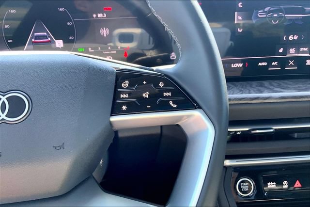 Used 2025 Audi Q5 Premium w/ Convenience Package AWD/4WD image 22