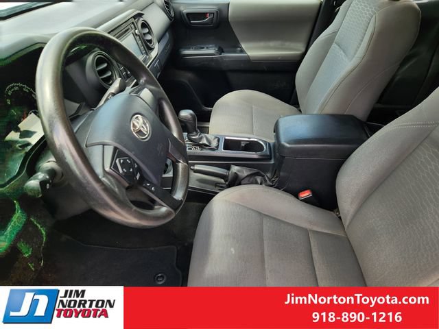 Used 2017 Toyota Tacoma SR RWD image 14