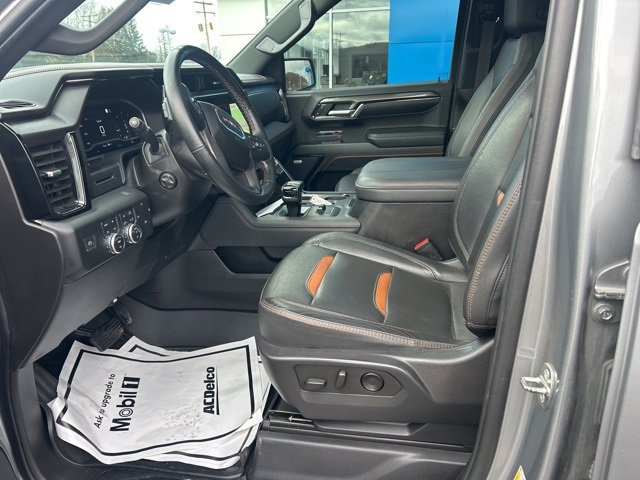 Used 2023 GMC Sierra 1500 AT4 w/ AT4 Preferred Package image 10