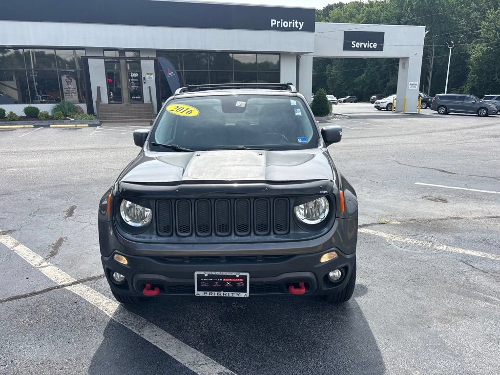 Used 2016 Jeep Renegade Trailhawk w/ Premium Trailhawk Package AWD/4WD image 8