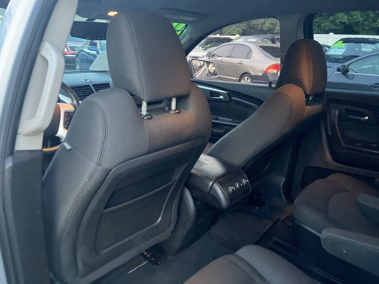 Used 2010 Chevrolet Traverse LT AWD/4WD image 26