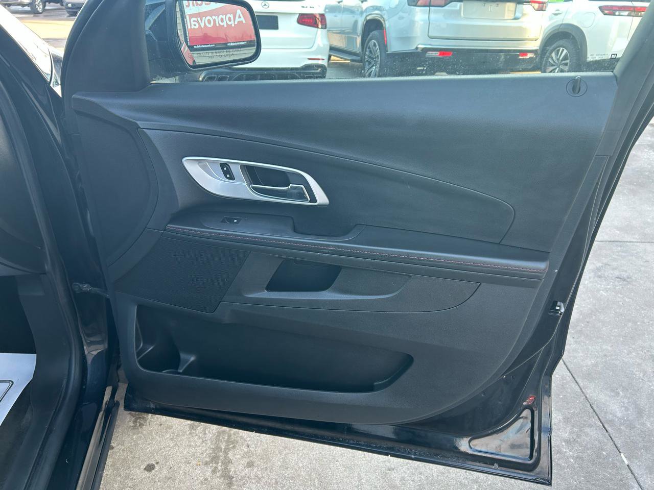 Used 2015 Chevrolet Equinox LT w/ Driver Convenience Package image 16