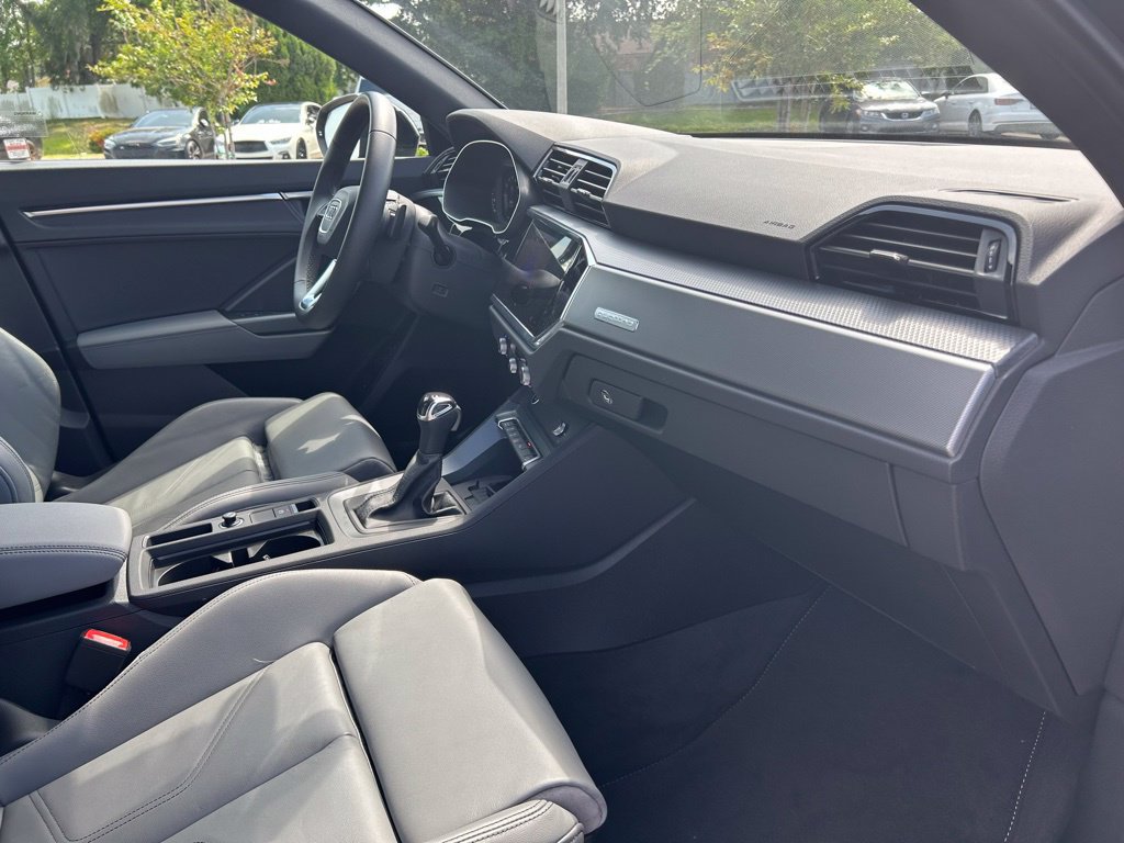 Certified 2025 Audi Q3 2.0T Premium w/ Convenience Package AWD/4WD image 48