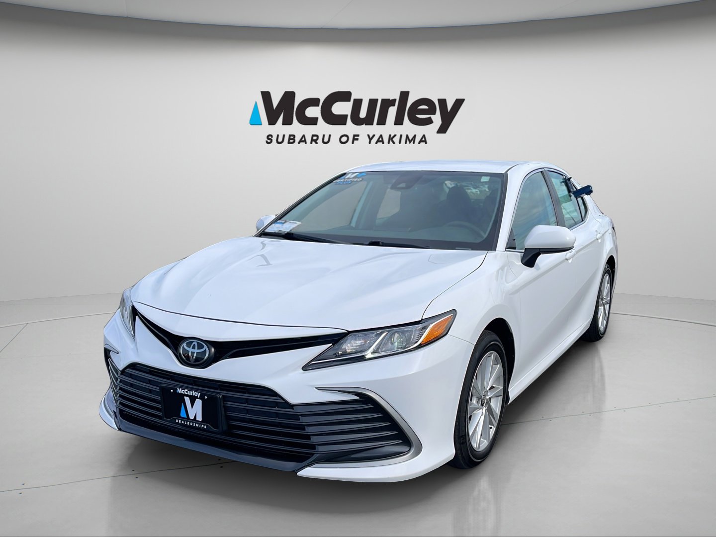 Used 2024 Toyota Camry LE FWD image 9